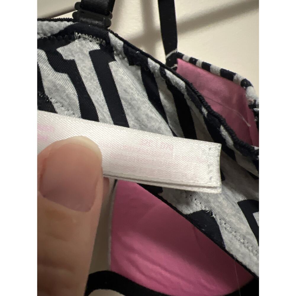 Victoria’s Secret bra size 34C - Picture 4 of 4